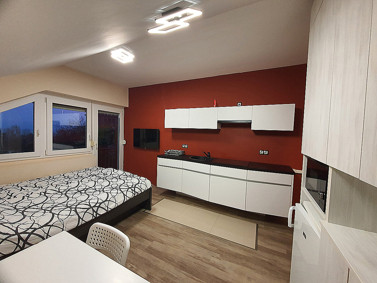 Balatonalmádi – panorámás kiadó lakás